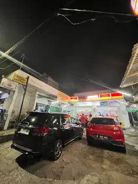 DIJUAL Tempat Usaha Pinggir Jalan Ramai