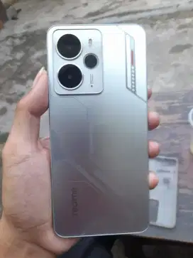 WTS Realme 14 5G baru 1 bulan pakai , mulus sangat LIKE NEW FULLSET