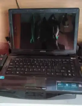 Asus core i3 SSD 512 gb ram 8