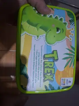 Kotak bekal makan TREX