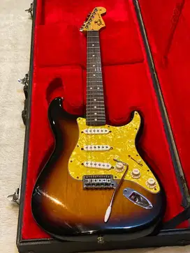 Fender Standard Stratocaster  With Brown Sunburts