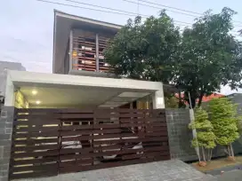 Mewah tapi Murah - Dijual Rumah Dharmahusada