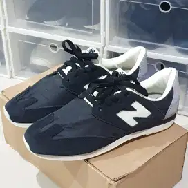 Sepatu NB cross country size 40
