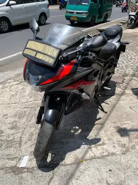 Suzuki GSX R 150 tahun 2017