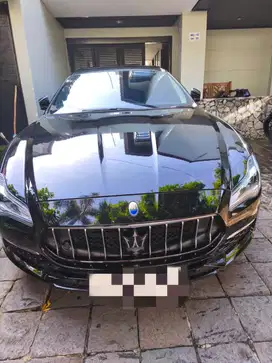 Maserati Quattroporte S 3.0 hitam