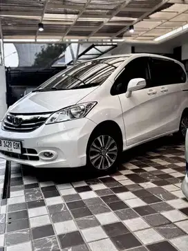 Honda Freed SD AT Matic 2015 Kondisi Siap Pakai