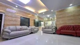 Rumah 3 lantai, Taman Royal, siap huni, bisa kpr