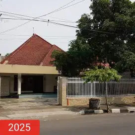 Sewa Rumah Kolonial Belanda Ciliwung RKZ Mayjend Sungkono