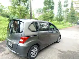 HONDA FREED SD AT 2013