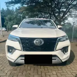 Fortuner 2.4 VRZ 4x2