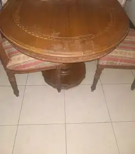 Meja makan kayu jati ukir