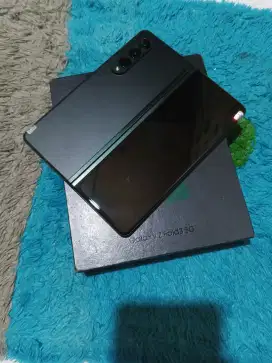 Samsung Z Fold 3