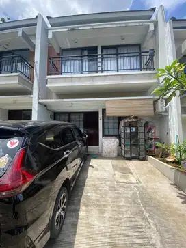 Dijual Rumah 2 lantai siap huni di Limo akses 5 menit ke Tol Desari