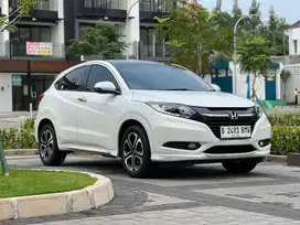 [LOW KM] HONDA HRV 1.8 PRESTIGE CVT 2015 / 2016