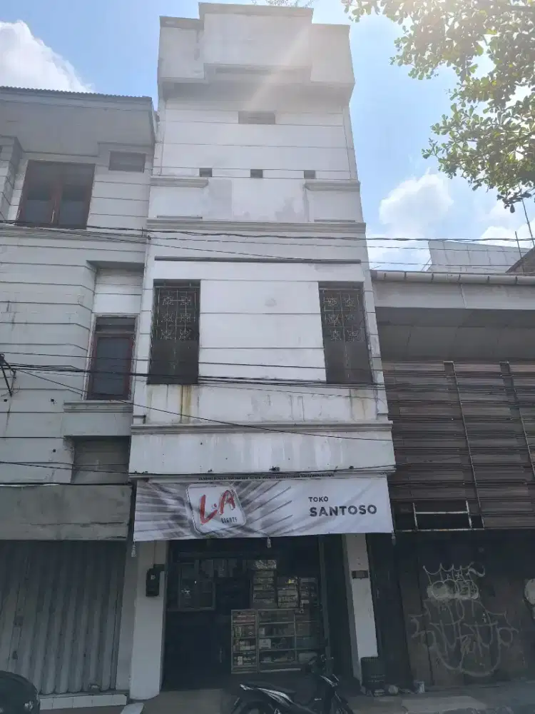 Rumah Toko Strategis