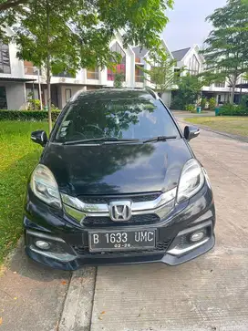 Mobilio Hitam Istimewa Jakarta Barat