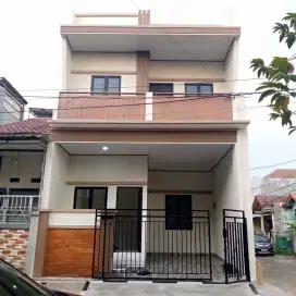 Dijual rumah 2 lantai bekasi barat