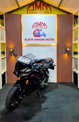 KM 23 RB/ YAMAHA R15 V3 2018/ DP 2 JUTA