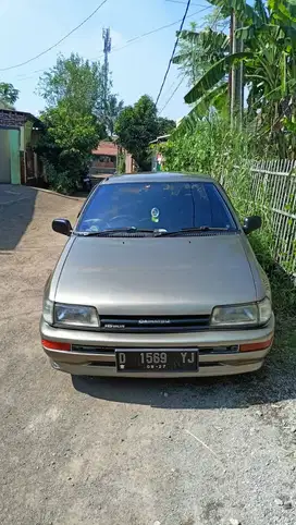 Daihatsu Charade Classy 1990 Mobil Tua Antik, Harga Mulai 15 Juta aja
