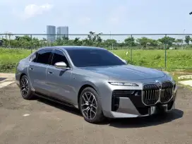 (Km 8rb)Bmw 735i M sport. Tahun 2023. New a like. Perfect cond