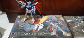 ORIGINAL BANDAI GUNDAM DESTINY REAL GRADE