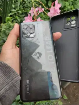 Realme 8 Ram 8/128 GB mulus batangan