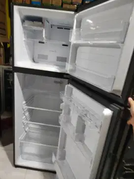 Kulkas Sharp 2pintu istimewa jumbo normal,mulus orisinil