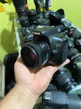 Kamera 550D lensa fix 50mm minus flash