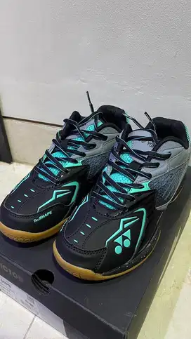 WTS SEPATU YONEX AE 21 BADMINTON