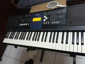 Keyboard Yamaha Psr E333