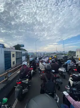 Dicari pengasuh momong bayi 11 bulan