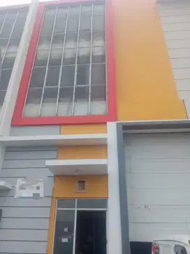 Dijual 3 lantai Gudang Daan Mogot Bizzpark jakarta barat