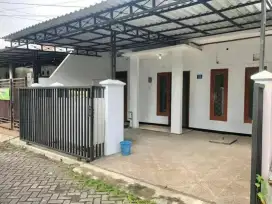Di jual rumah modren paling murah shm