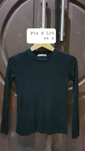 Kaos uniqlo/zara brand