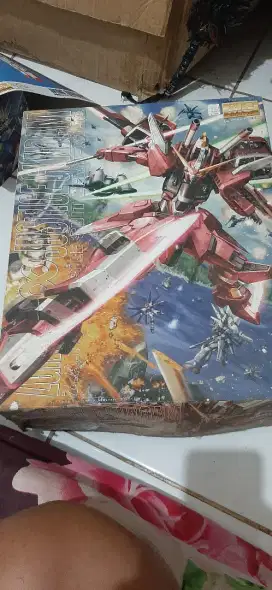 ORIGINAL BANDAI GUNDAM INFINITE JUSTICE MASTER GRADE