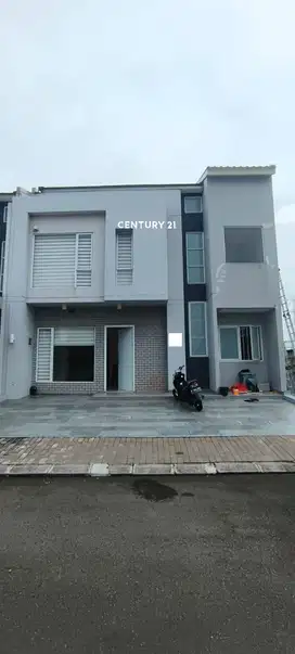 Rumah Bagus 2 Lantai Siap Huni Di Cluster Savasa Kota Delta Mas