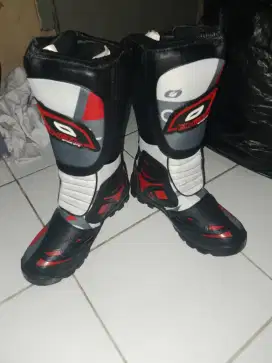 Sepatu crooss motor crooss