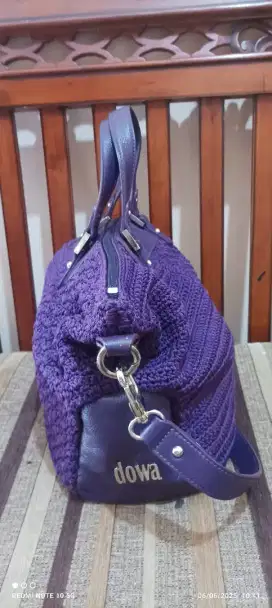 Tas rajut warna ungu