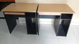 Meja komputer expo