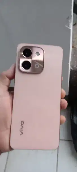 Vivo.  Y28 resmi mulus bgt 8+8/128 hp cas biasa NFC
