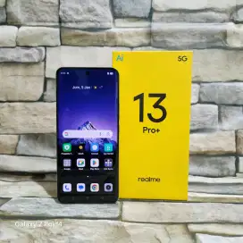 Realme 13 Pro Plus 5G 12/512 Fulset segel mulus 98% Garansi panjang