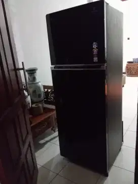 Kulkas Polytron PRW29VX inverter