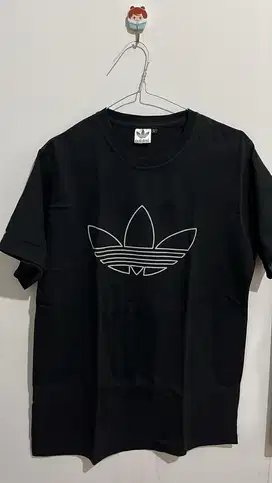t shirt / kaos adidas