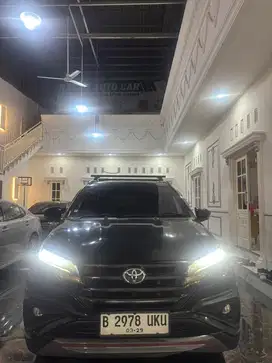 Rush S TRD 2019 Istimewa Full original Tangan 1 baru jual cepat bu