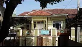 Rumah nyaman di lokasi aman