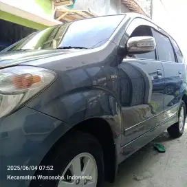 Avanza g 2010 bagus