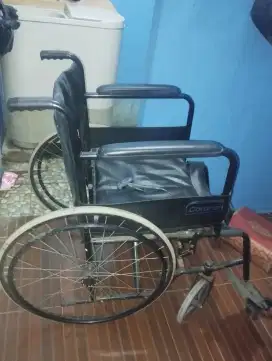 Dijual kursi roda