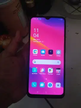 Oppo. A5. 2020.  4/128. Minus ada noda hitam di layar aman normal