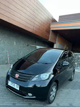Honda Freed Psd 2010