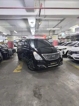 KM 73rb Hyundai H1 2.4 Bensin Royale AT Matic 2017 Low KM
